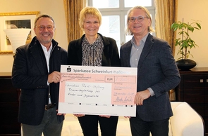 RPlast spendet 2.500 Euro an die Christian-Presl-Stiftung